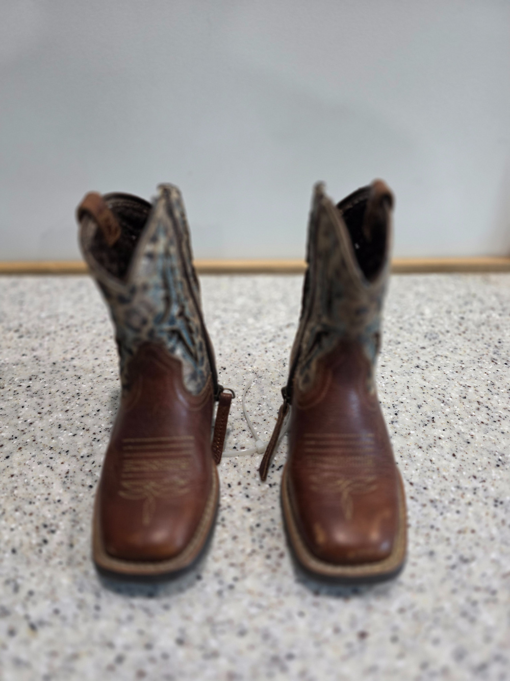 Cowboy Boots Brown Leather Floral Embroidered Western Size